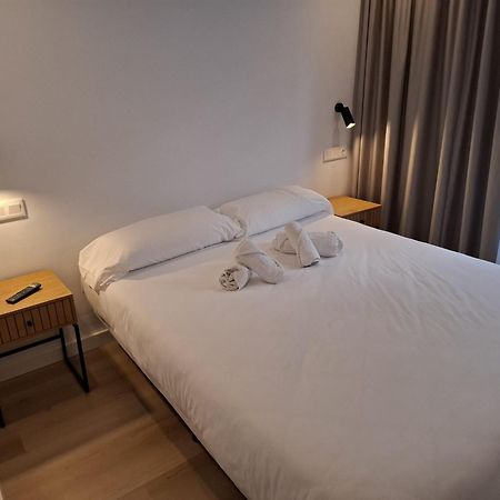 Apartamentos Aurea Pal 8 Y Gran Atenea Esperanto 5 貝尼多姆 外观 照片
