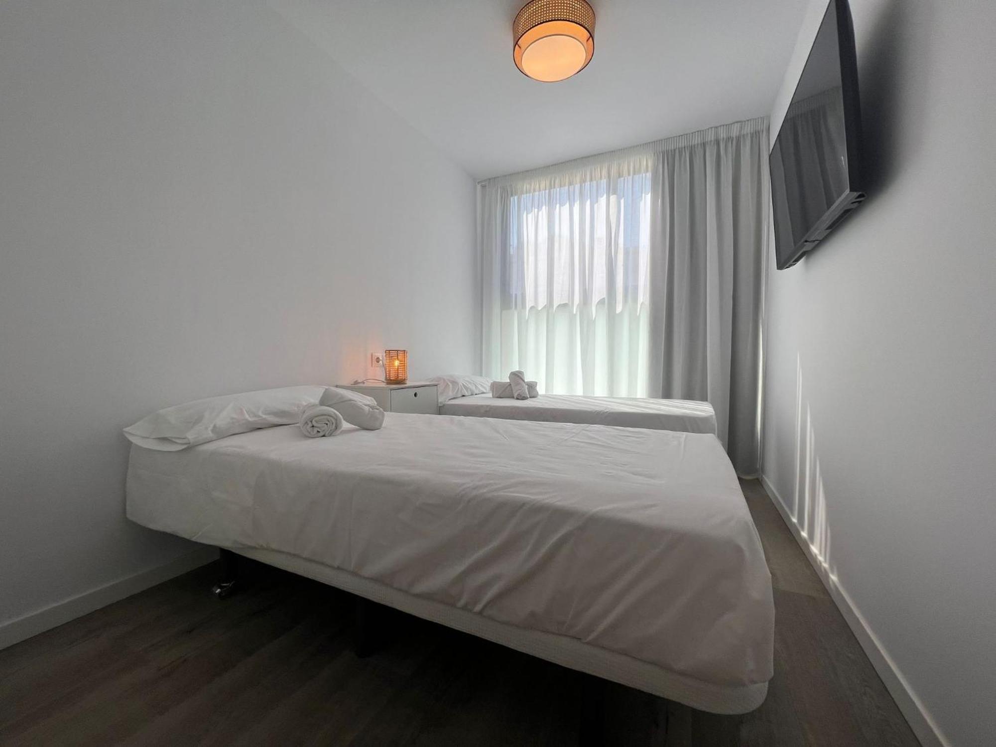 Apartamentos Aurea Pal 8 Y Gran Atenea Esperanto 5 貝尼多姆 外观 照片