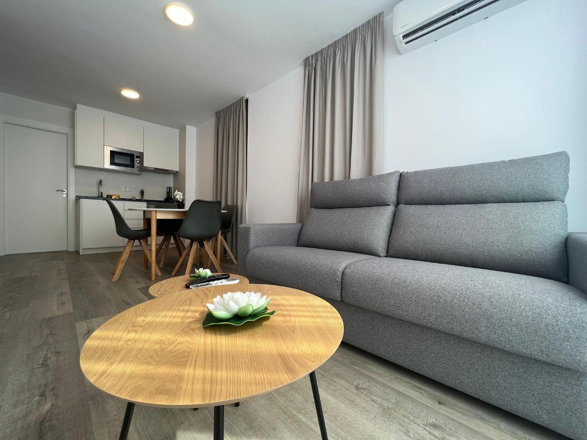 Apartamentos Aurea Pal 8 Y Gran Atenea Esperanto 5 貝尼多姆 外观 照片